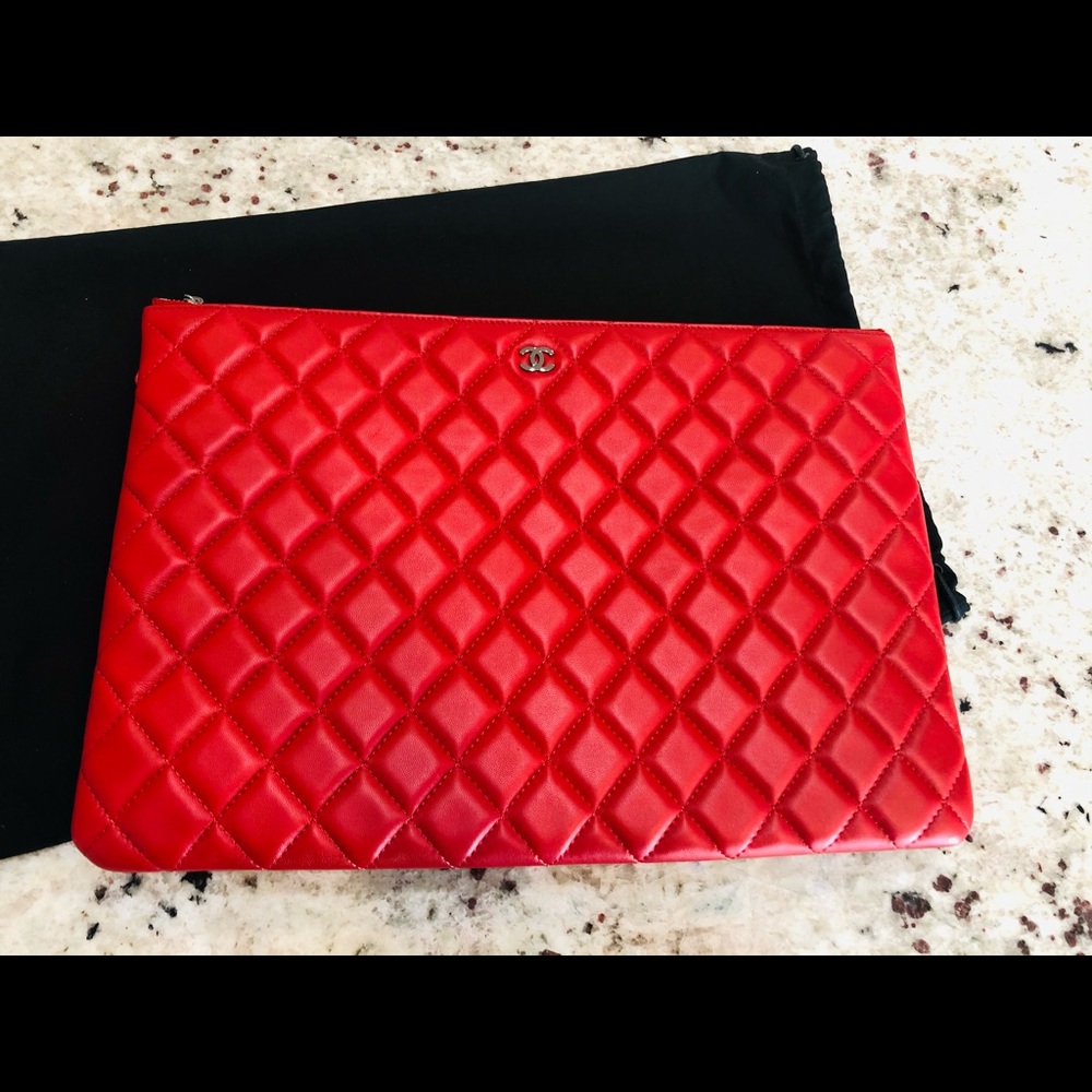 Classic Large O-Case Pouch in Red Lambskin